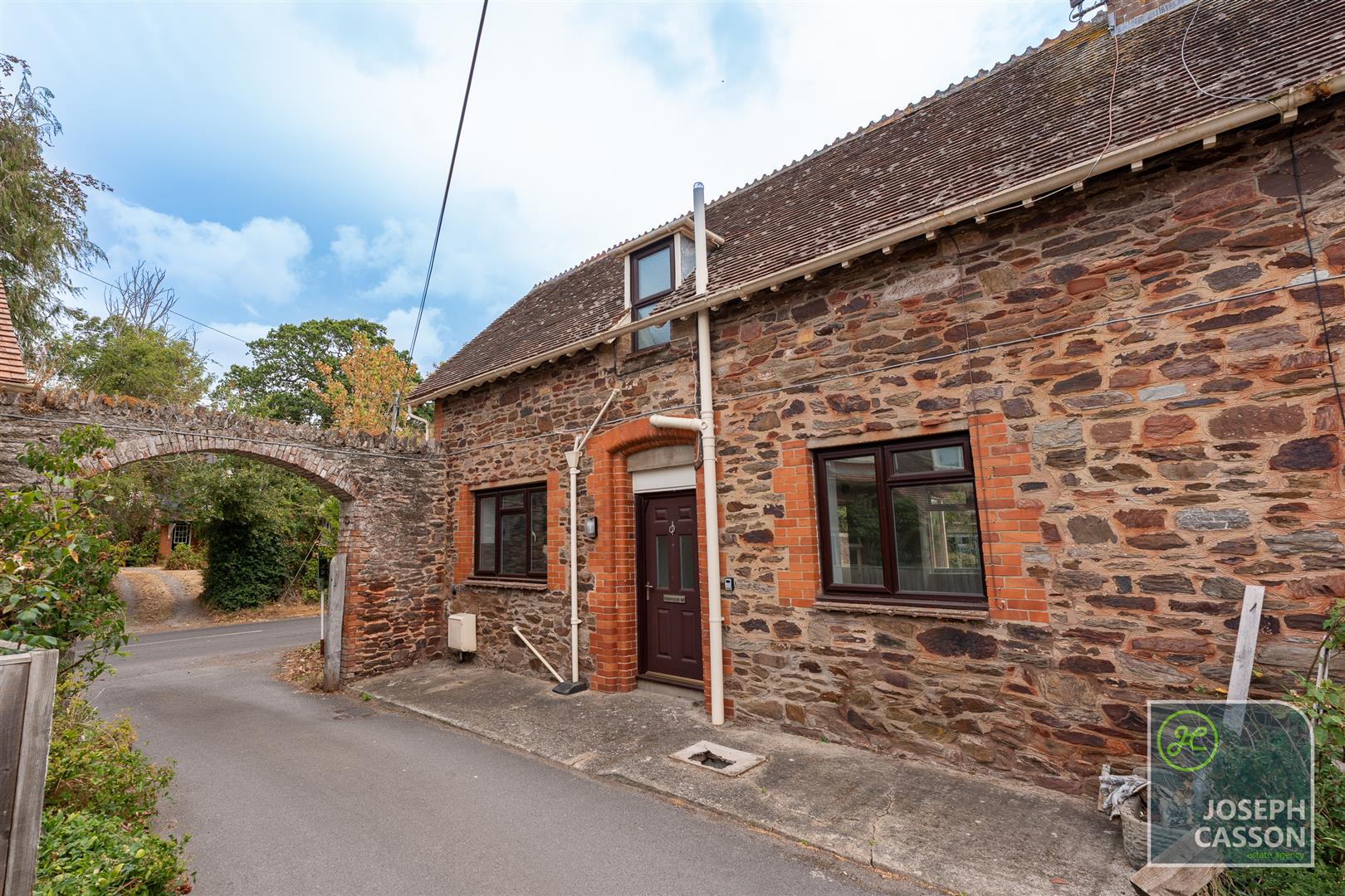 2 bed House For Sale in Taunton, 